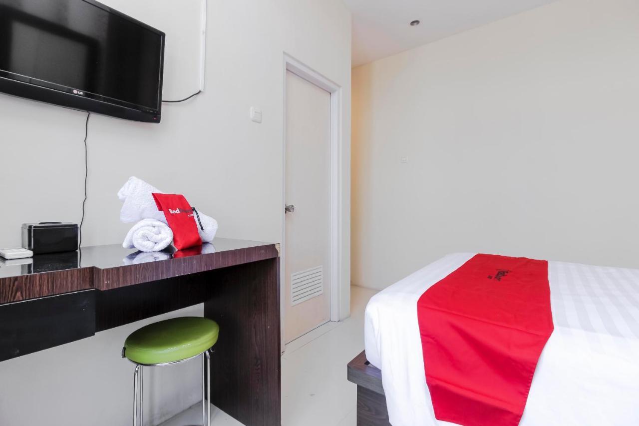 Reddoorz Plus @ Paal 2 Manado Eksteriør bilde
